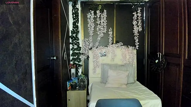 SexyNaf online show from September 2025 07:25:01 PM