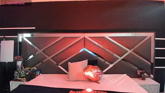 SexyNaf online show from September 2025 07:06:02 PM