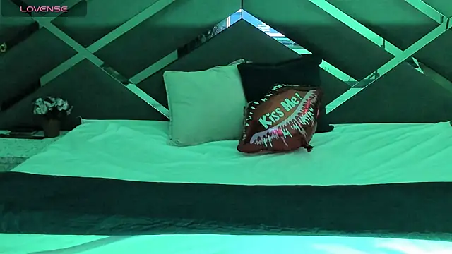 SexyNaf online show from October 2025 07:33:02 PM