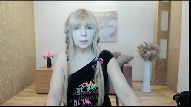 Anna Diax online show from March 2026 12:45:01 PM