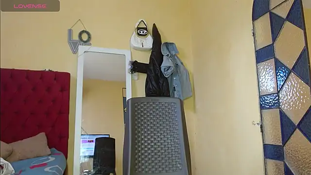 cristinamontiel online show from March 2025 03:05:02 PM