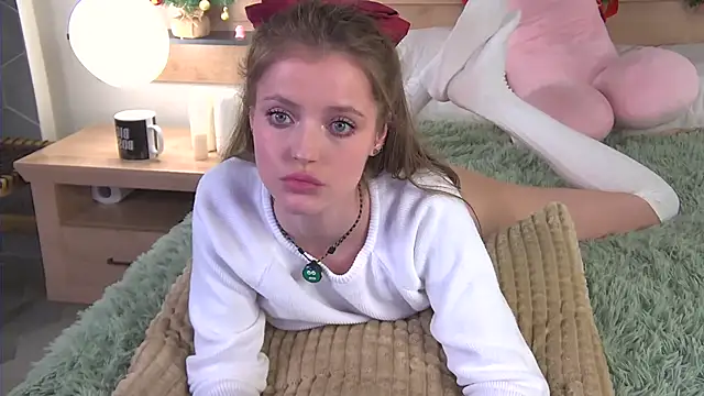 AshleyDouglas online show from December 2024 04:36:01 PM