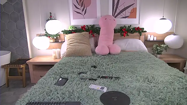 AshleyDouglas online show from December 2024 04:12:01 AM