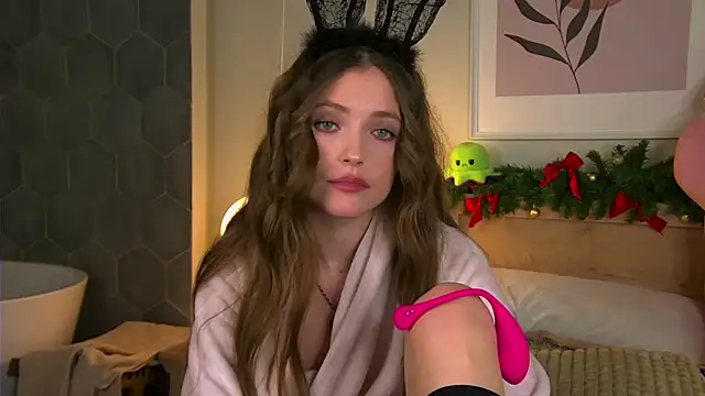 AshleyDouglas online show from December 2024 11:15:02 AM