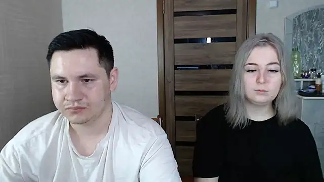 Kristy-Max online show from February 2025 04:40:01 AM