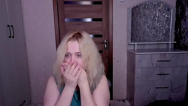 Kristy-Max online show from March 2026 05:56:02 AM