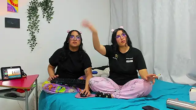 maddie-and-chelsea- online show from March 2026 09:45:02 AM