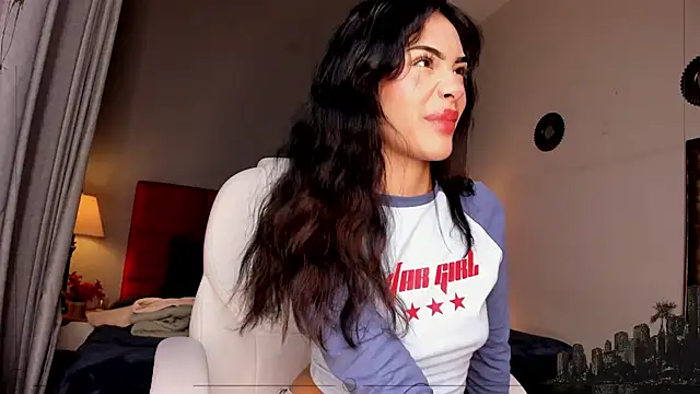 Snapshot of Giovanna_oliveira chatting on May 2026 04:30:02 AM Giovanna oliveira online show from May 2026 04:30:02 AM