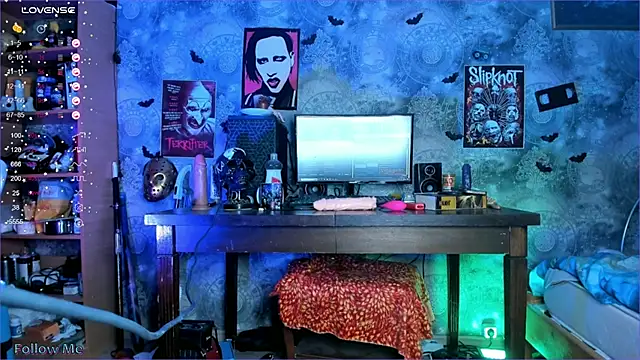KuromiRacer  online show from February 2025 12:49:01 AM