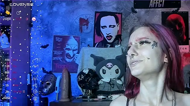 KuromiRacer  online show from September 2025 12:37:02 PM