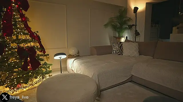 freyacherie online show from December 2025 11:16:02 AM