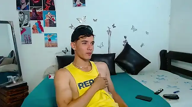 cristofer 988 online show from February 2025 01:44:02 AM