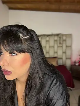 Alexa Miss online show from November 2025 07:13:02 PM