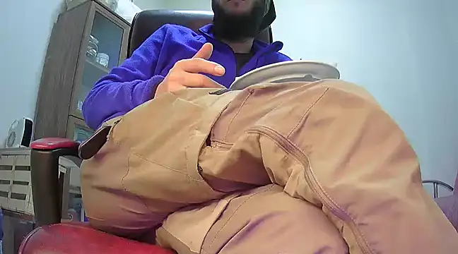 hardbigcock16 online show from February 2025 09:49:01 AM