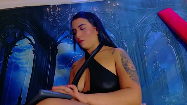 MeliizaQueen online show from May 2026 02:35:02 PM