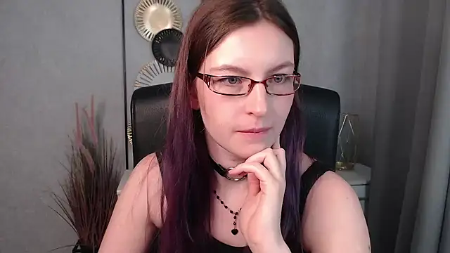 emmaxDelight online show from December 2024 10:08:02 AM