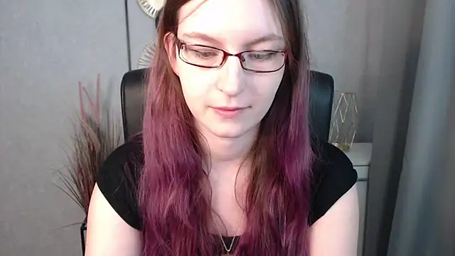 emmaxDelight online show from January 2025 11:24:01 AM