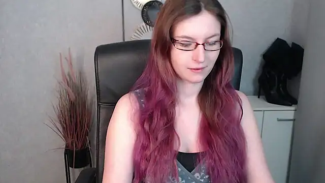 emmaxDelight online show from February 2025 06:40:01 AM