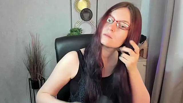 emmaxDelight online show from July 2026 07:00:01 AM
