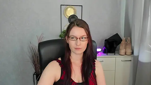 emmaxDelight online show from July 2026 12:23:01 PM