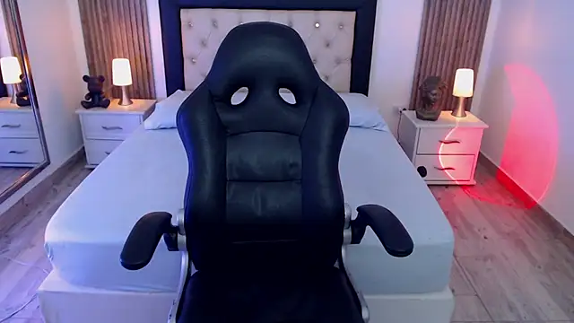 zoe jones13 online show from October 2025 03:20:02 AM