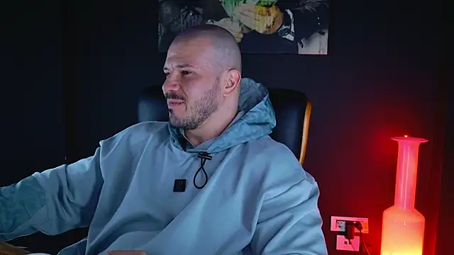 AngeloEric online show from December 2024 12:56:01 PM