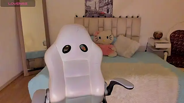 zoe turnner 18 online show from October 2025 11:43:01 AM