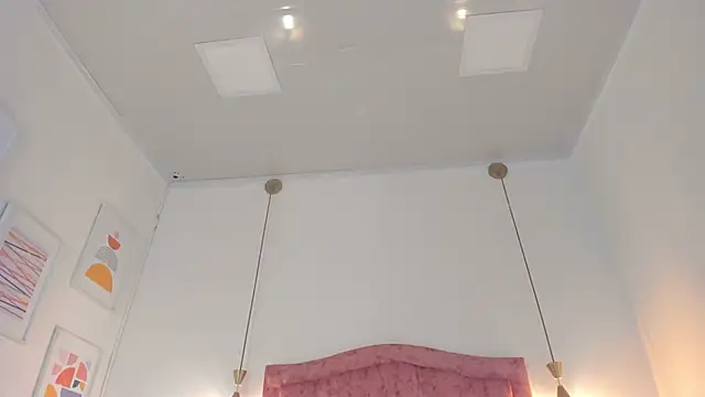 aprill21  online show from March 2025 02:45:02 PM