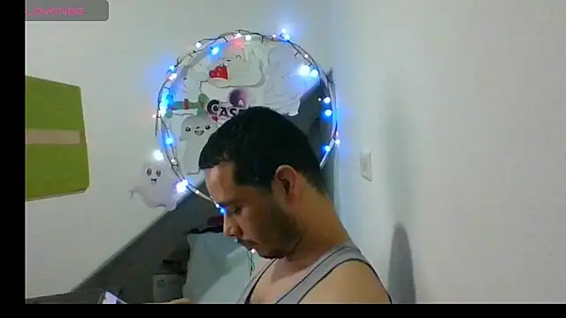 Snapshot of Gasparin32 chatting on June 2026 01:43:02 AM Gasparin32 online show from June 2026 01:43:02 AM