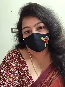 neelu-hoty online show from November 2025 02:30:02 PM