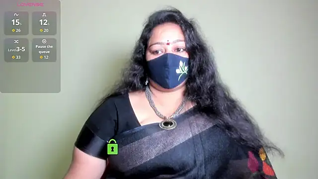 neelu-hoty online show from June 2026 01:27:01 PM