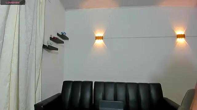 Snapshot of jeff_ross chatting on June 2026 10:03:01 AM jeff ross online show from June 2026 10:03:01 AM