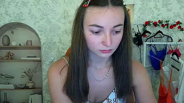  Barbie Kiss  online show from October 2025 03:24:02 PM