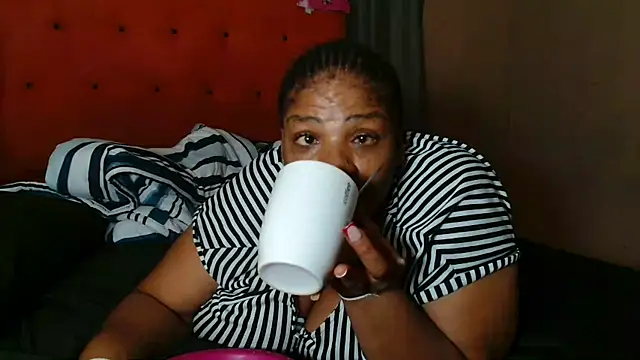 tinagiant online show from March 2026 06:49:01 PM