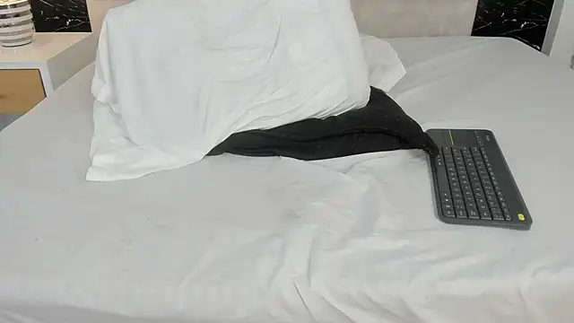 Hanna lens online show from March 2025 06:18:01 PM