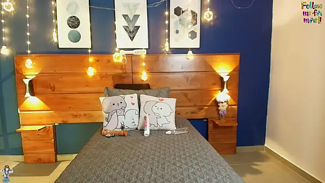 dahiana spark online show from November 2025 08:20:02 PM