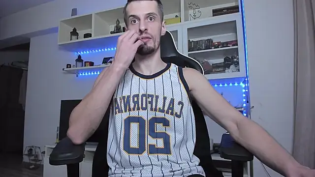 ToddClaytonn online show from November 2025 06:30:02 AM