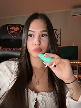 EricaWalls online show from September 2025 07:04:01 PM