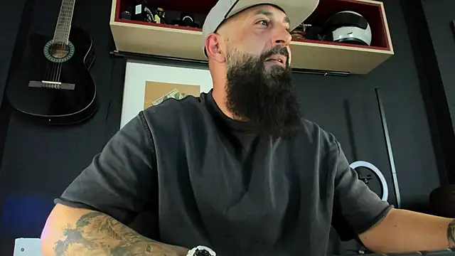 axxelrich  online show from February 2025 11:19:02 AM