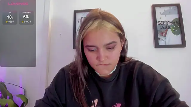 katy giil online show from February 2025 09:47:02 PM