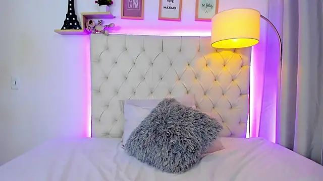 katy giil online show from September 2025 07:30:01 PM