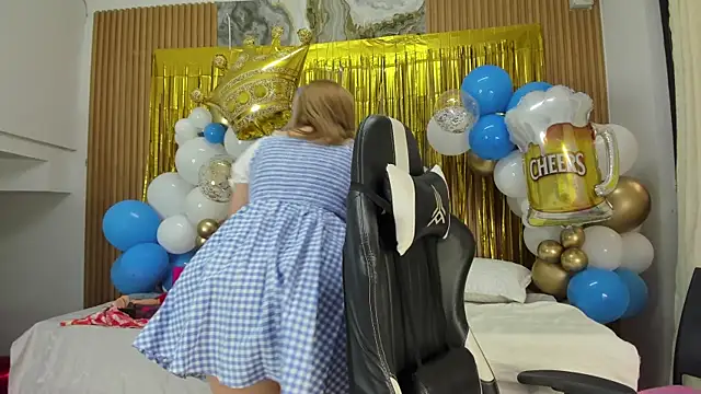 Danna topless online show from October 2025 12:01:02 PM