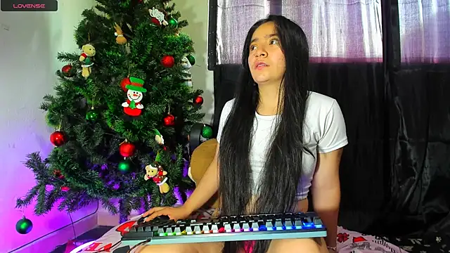 litle mily  online show from January 2025 10:02:01 PM