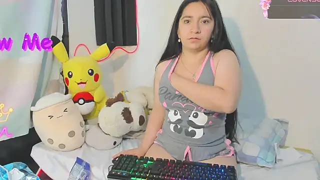 Snapshot of litle_mily_ chatting on June 2026 12:22:01 PM litle mily online show from June 2026 12:22:01 PM