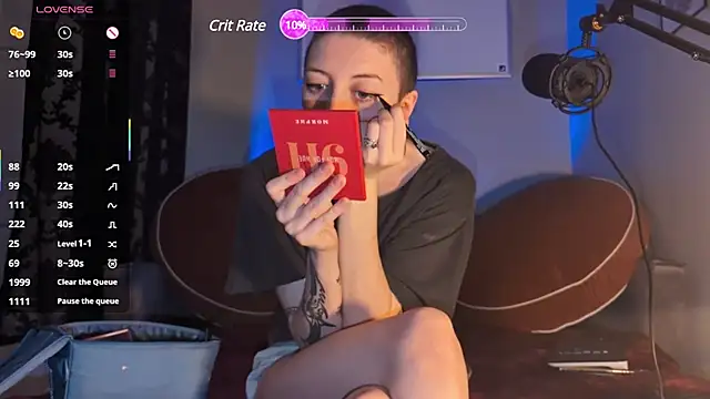 lovelylucyy online show from February 2025 03:01:01 AM