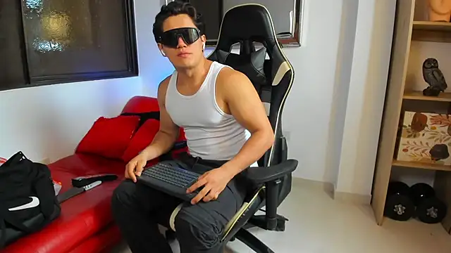 julian wallace online show from March 2026 04:13:01 PM