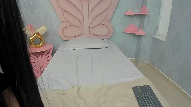 MaddyCute4u online show from February 2025 02:43:01 PM