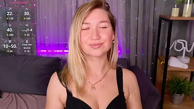 MilaBott online show from January 2025 09:07:01 PM