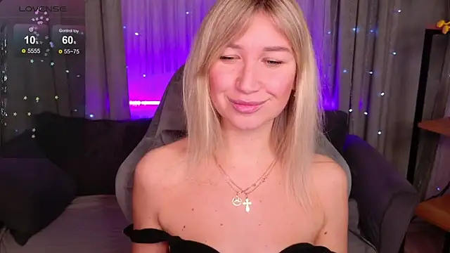 MilaBott online show from December 2025 07:42:02 PM