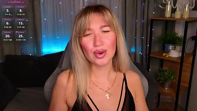 MilaBott online show from April 2026 07:11:01 PM